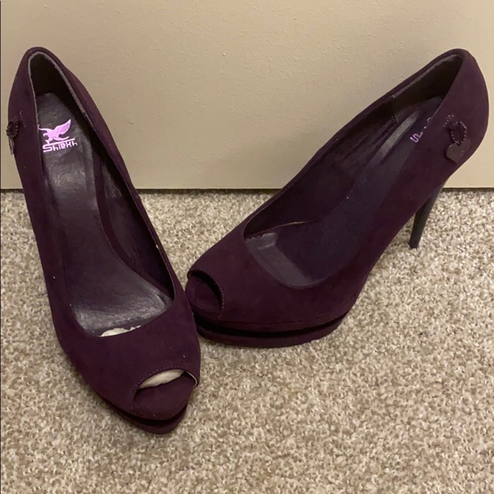 BRAND NEW PURPLE PEEP TOE HEELS SIZE: 9